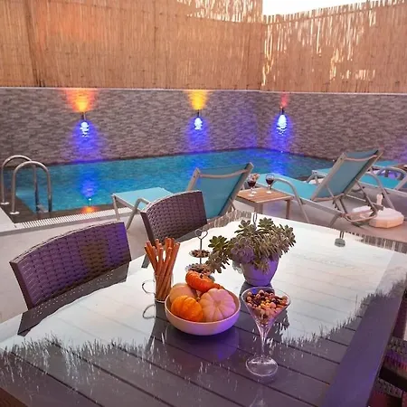 Eftelya Apartmanhotel 3*