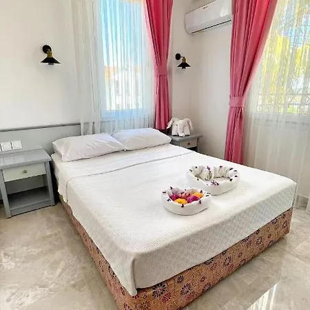 Eftelya Aparthotel 3*