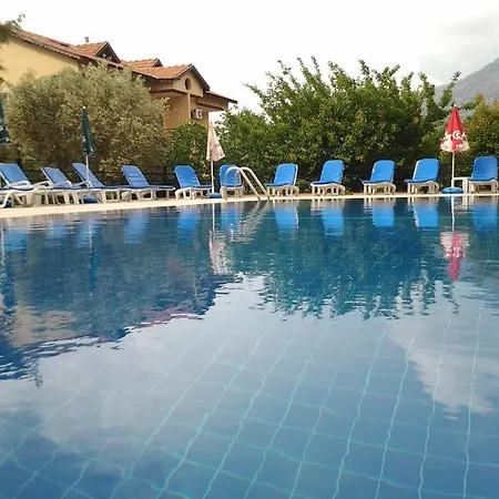 Apartahotel Eftelya 3*