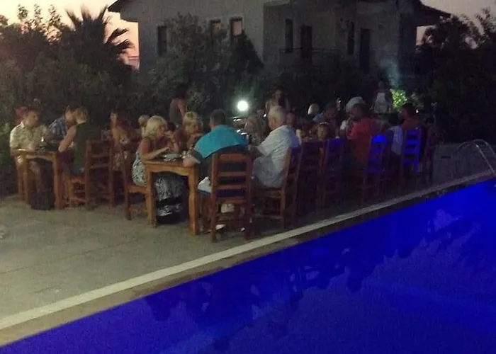 Eftelya Apartmanhotel 3*