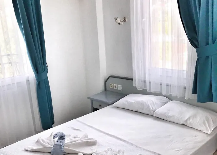 Eftelya Олудениз